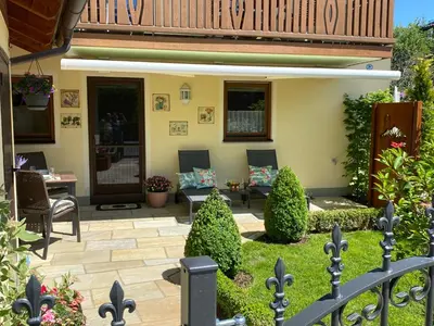 Ein Garten an der Unterkunft AlpenAppartement Traumzeit