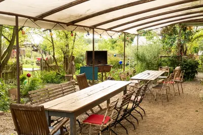 Ein Garten an der Unterkunft Ferienwohnung am Schmiedhof
