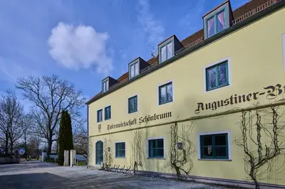 Das Gebäude in dem sich das Hotel befindet