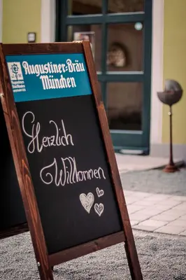 Ein Zertifikat, Auszeichnung, Logo oder anderes Dokument, das in der Unterkunft Tafernwirtschaft Hotel Schönbrunn ausgestellt ist