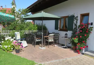 Ein Garten an der Unterkunft Haus Benedikt - Königscard-Gastgeber
