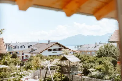 Ein allgemeiner Bergblick oder ein Berglick von der Ferienwohnung aus