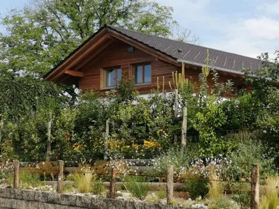 Ein Garten an der Unterkunft Ferienwohnungen Maria Maier