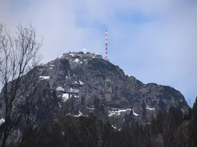 Ein allgemeiner Bergblick oder ein Berglick von der Ferienwohnung aus