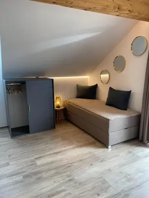 Ein Sitzbereich in der Unterkunft Ferienwohnung Bauer
