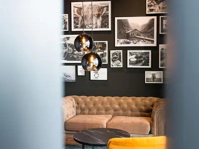 Ein Sitzbereich in der Unterkunft JustStay München Hotel & Apartments