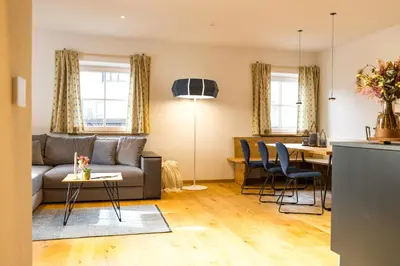 Ein Sitzbereich in der Unterkunft LELA Apartments Chiemsee