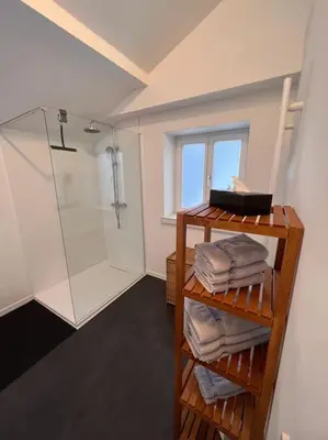 Ein Badezimmer in der Unterkunft NEU - traumhafte Ferienwohnung mit Bergblick