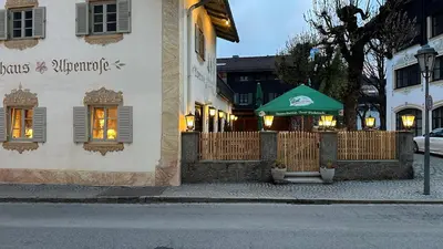 Das Gebäude in dem sich das Hotel befindet