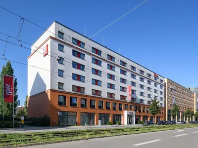 Das Gebäude in dem sich das Hotel befindet