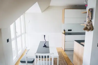 Küche/Küchenzeile in der Unterkunft raum life - Design Apartment in Hallbergmoos