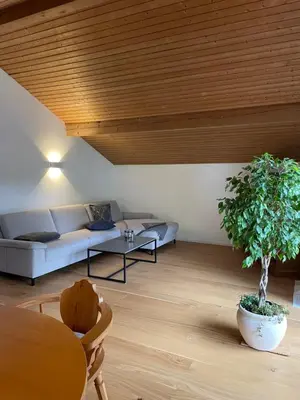 Ein Sitzbereich in der Unterkunft Haus Hochland - Großzügige Alpenwohnung im Dachgeschoss