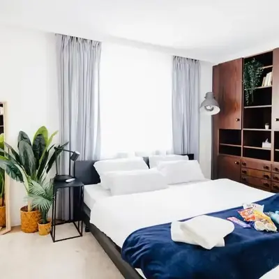 Bahnhofsnahe 9 Zimmer 200QM PS5 für Familien & Firmen