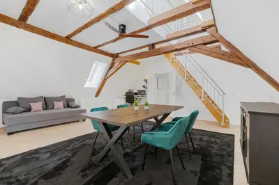 Ein Sitzbereich in der Unterkunft COMFY Altstadt-Loft Ingolstadt