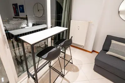 Ein Sitzbereich in der Unterkunft Apartment in der 30. Etage, Tolle Aussicht, Zentral