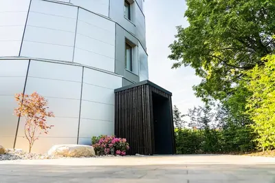 Das Gebäude in dem sich die Ferienwohnung befindet