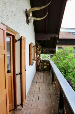 Ein Balkon oder eine Terrasse in der Unterkunft Ferienhaus mit Garten für bis zu 6 Personen
