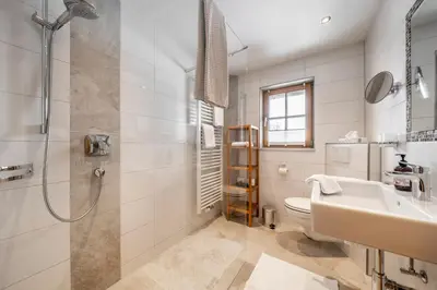 Ein Badezimmer in der Unterkunft Ferienwohnungen Haus Heiss