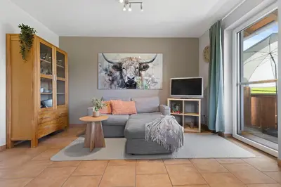 Ein Sitzbereich in der Unterkunft BALANCED Eurasburg Apartments, vollausgestatte Ferienwohnungen auf dem Land