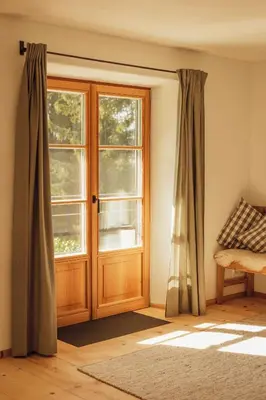Ein Sitzbereich in der Unterkunft Ferienwohnung Schwarzenberg