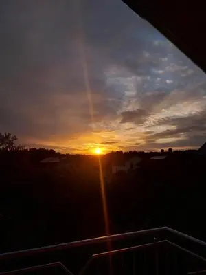 Blick auf den Sonnenuntergang/Sonnenaufgang von der Ferienwohnung aus oder aus der Nähe