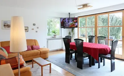 TV/Unterhaltungsangebot in der Unterkunft 90m² Top Holiday Home Upper Bavaria + Munich South