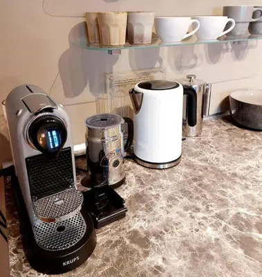 Kaffee-/Teezubehör in der Unterkunft 30qm Studio Rosenheimer Innenstadt