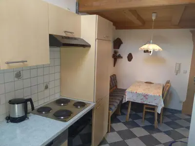 Küche/Küchenzeile in der Unterkunft Arbeiterwohnung Entbuchner Hof