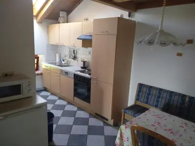 Küche/Küchenzeile in der Unterkunft Arbeiterwohnung Entbuchner Hof