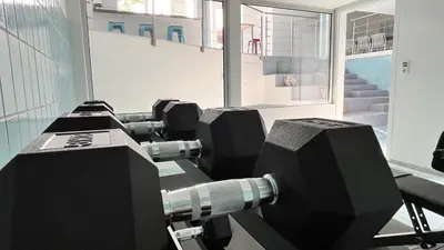 Das Fitnesscenter und/oder die Fitnesseinrichtungen in der Unterkunft Lifestyle I Business I Netzwerken I Fitness - Einzelzimmer