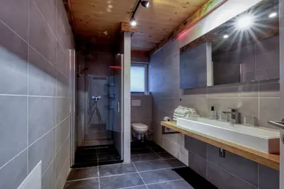 Ein Badezimmer in der Unterkunft Appartment Maria