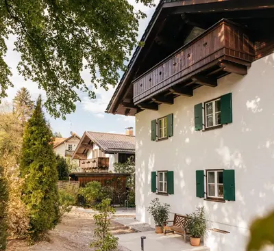 Das Gebäude in dem sich die Ferienwohnung befindet