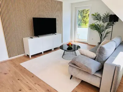 TV/Unterhaltungsangebot in der Unterkunft FeWo für 6 Personen WLAN Balkon Parken Stilvoll