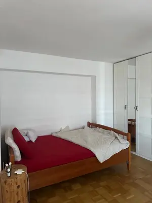 Ein Bett oder Betten in einem Zimmer der Unterkunft Kleines feines zentrales Apartment