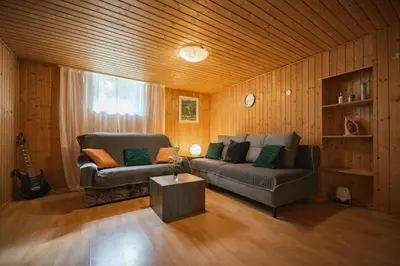 Ein Sitzbereich in der Unterkunft Ferienhaus am Grünen Bug