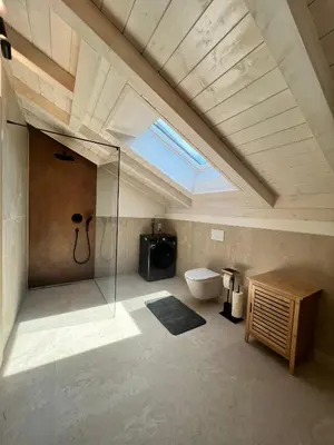 Grundriss der Unterkunft Stay Nice Apartments Dorfen Nähe München Jacuzzi Grillkota 75 Zoll TV