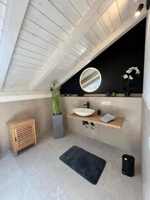 Grundriss der Unterkunft Stay Nice Apartments Dorfen Nähe München Jacuzzi Grillkota 75 Zoll TV