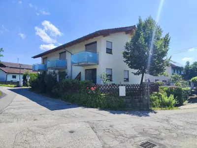 Das Gebäude in dem sich die Ferienwohnung befindet