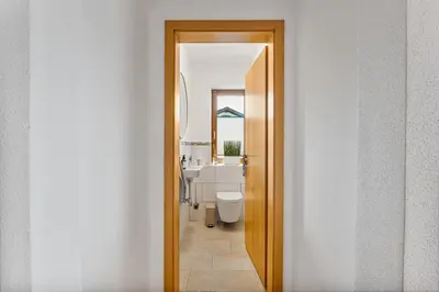 Ein Badezimmer in der Unterkunft CHALET AM SEE - Seeblick Bergblick modern charmant NEU