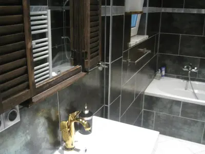 Ein Badezimmer in der Unterkunft Stilvolles Appartement im Zentralen Schwabing - Univiertel Innenstadt