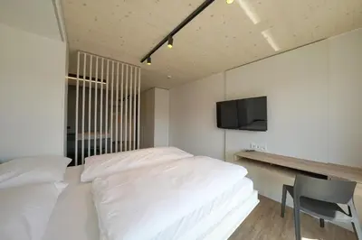 TV/Unterhaltungsangebot in der Unterkunft Timber One Boardinghouse Dorfen