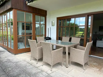 Ein Patio oder anderer Außenbereich in der Unterkunft Ferienhaus Woulli