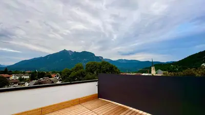 Ein allgemeiner Bergblick oder ein Berglick von der Ferienwohnung aus