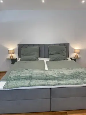 Ein Bett oder Betten in einem Zimmer der Unterkunft 1,5-Zimmer, Top ausgestattet, 4 Pers, Souterrain, Self Check-in, Parkplatz, Netflix & Amazon Prime