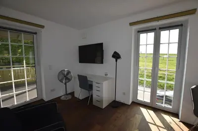 TV/Unterhaltungsangebot in der Unterkunft Schickes Apartment in Landhausvilla am Chiemsee
