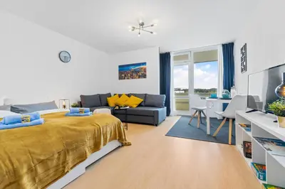 TV/Unterhaltungsangebot in der Unterkunft Sonniges City-Apartment mit Südbalkon und Parklatz