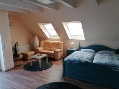 Grundriss der Unterkunft Großzügiges Wohnstudio mit Balkon und Badbenutzung