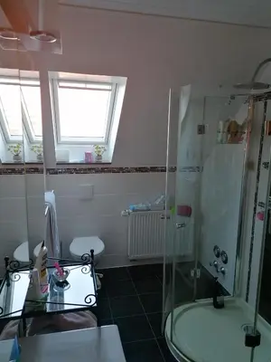 Grundriss der Unterkunft Großzügiges Wohnstudio mit Balkon und Badbenutzung