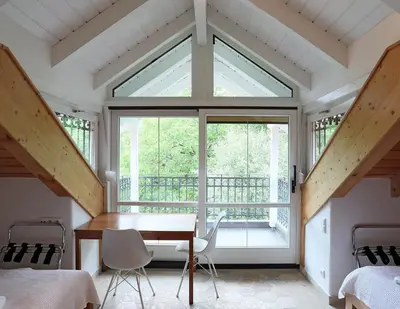 Ein Bett oder Betten in einem Zimmer der Unterkunft Unique Luxury Villa 22 min to Munich 290m2 Pool Sauna