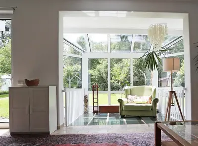 Ein Sitzbereich in der Unterkunft Unique Luxury Villa 22 min to Munich 290m2 Pool Sauna